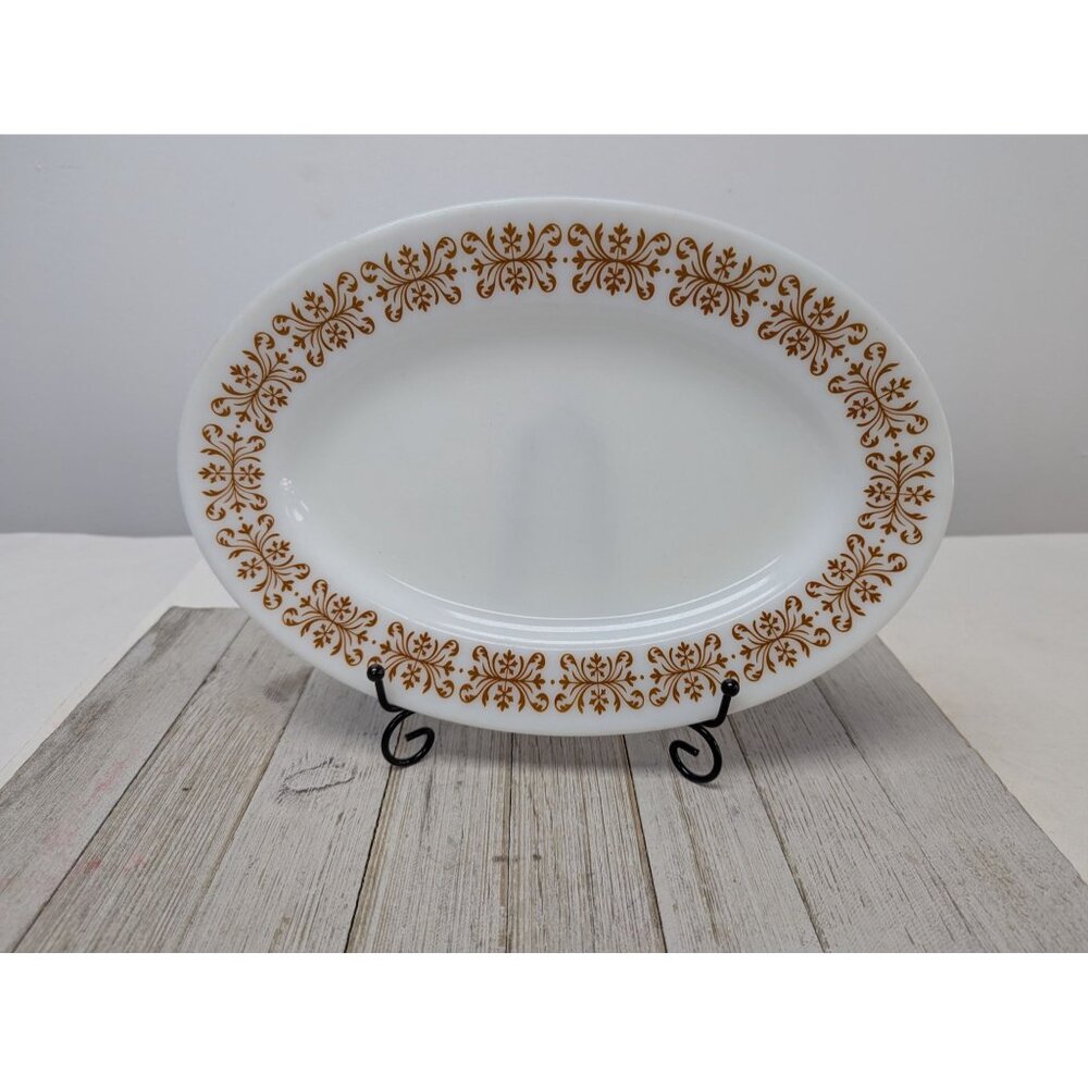 Pyrex Tableware by Corning Filigree 793 Oval Dinner Plate circa 1950s USA